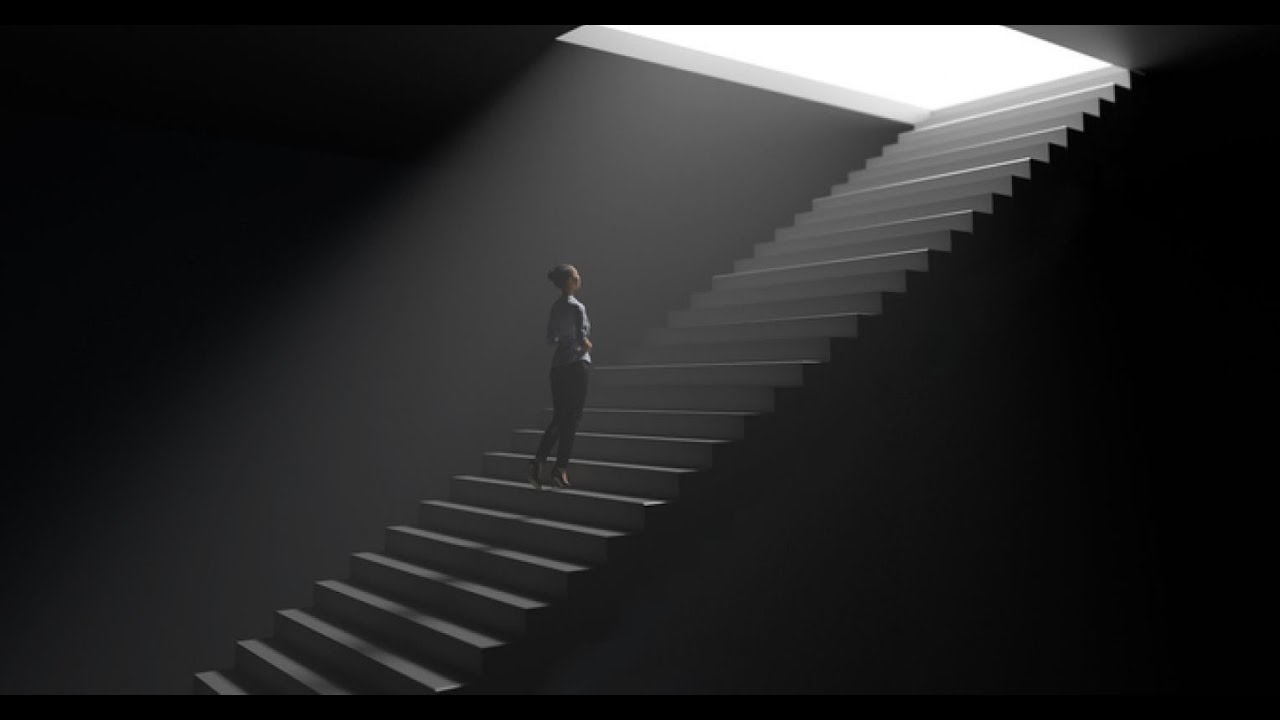 كيف تفرق بين الشخصية التجنبية والشخصية الارتيابية /  داليا رشوان