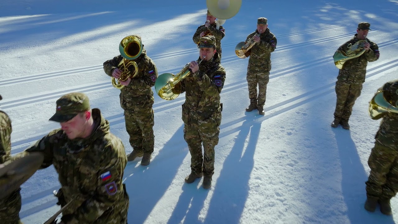 Koračnica v izvedbi Orkestra Slovenske vojske