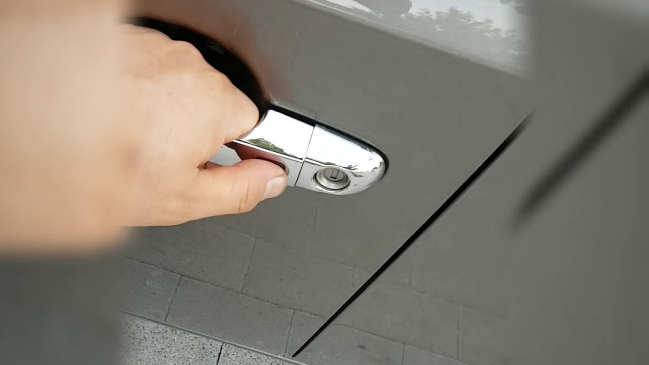 KIA FORTE door handle swich button repair( 도어핸들 도어락 언락 스위치 수리) - YouTube