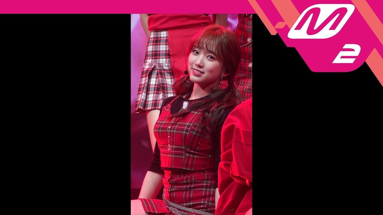 ナコ「라비앙로즈(La Vie en Rose)」公式Fancamのサムネイル