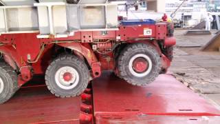 Moving module on to the barge by Mammoet