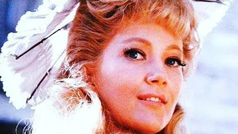 KATHIE BROWNE | LITTLE TRIBUTE