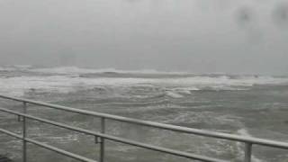 Ventnor Fishing Pier during Nor'easter 3-13-10.AVI