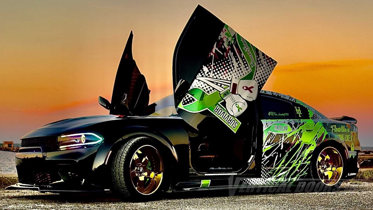 Dodge Charger 392 Widebody Scat Pack showing off Vertical Lambo