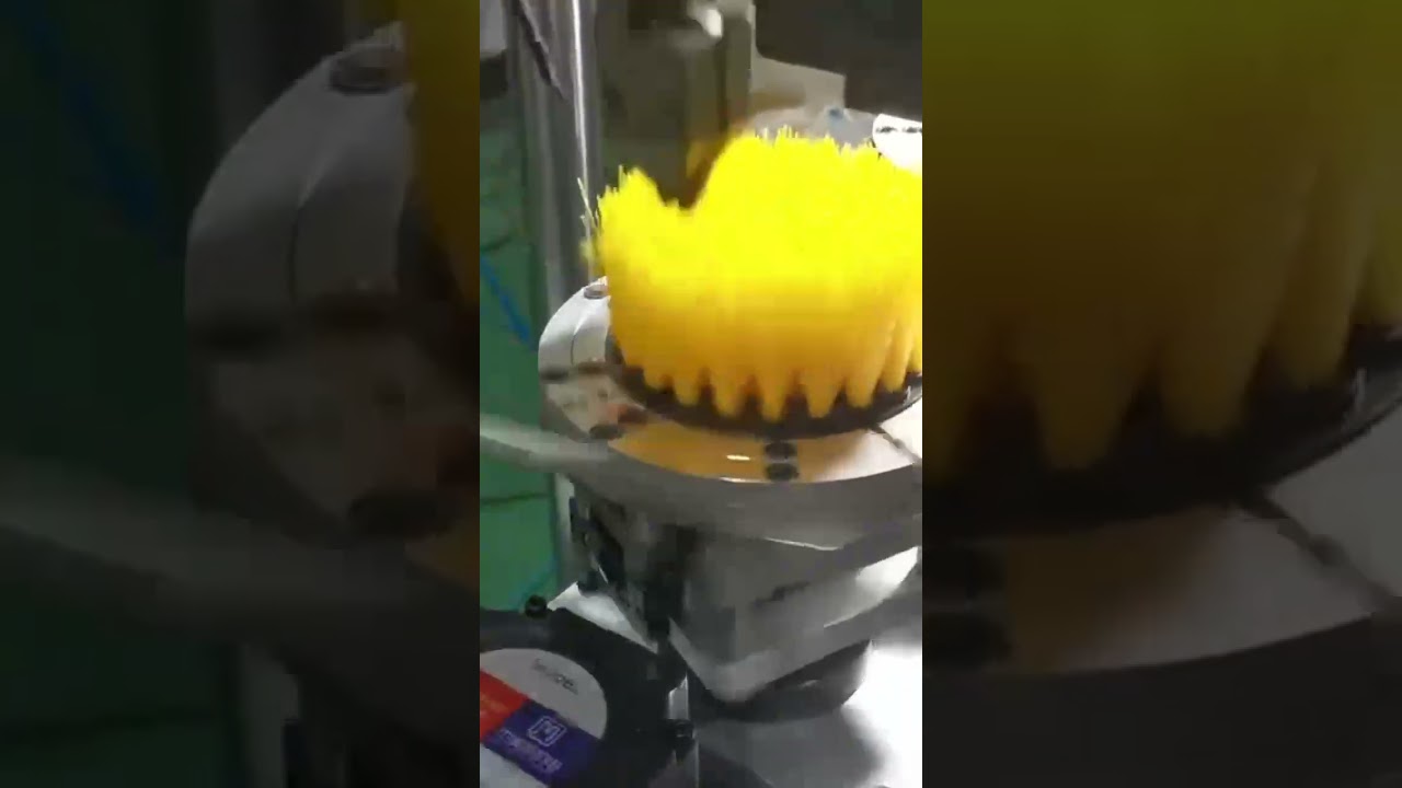 industry disc brush making machine/4axis round plate brush tufting machine