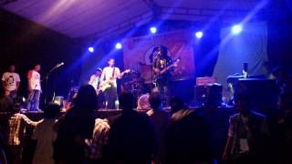 Gugur Bunga - Kecil tersisih