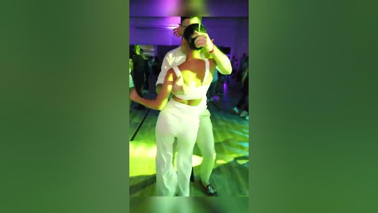 Daniel y Tom Bachata Social Dance | Obsesión - Aventura