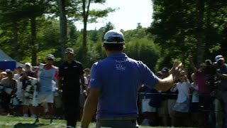 Kevin Kisner holes out from off the green for birdie at Deutsche Bank