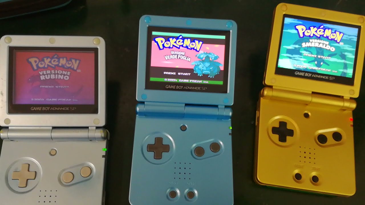 Game Boy Advance SP installazione schermo LCD IPS