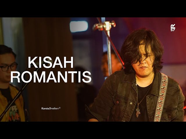 KISAH ROMANTIS - COVER BY KANDA BROTHERS |  LIVE AT SUBOHM SESSION class=