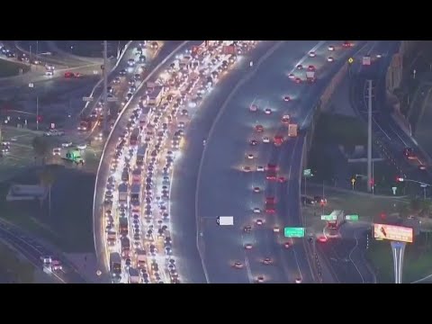 Deadly crash snarls traffic on 5 Freeway - YouTube
