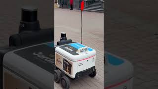 Delivery Robots 🤖 #robot #delivery #moscow #machine