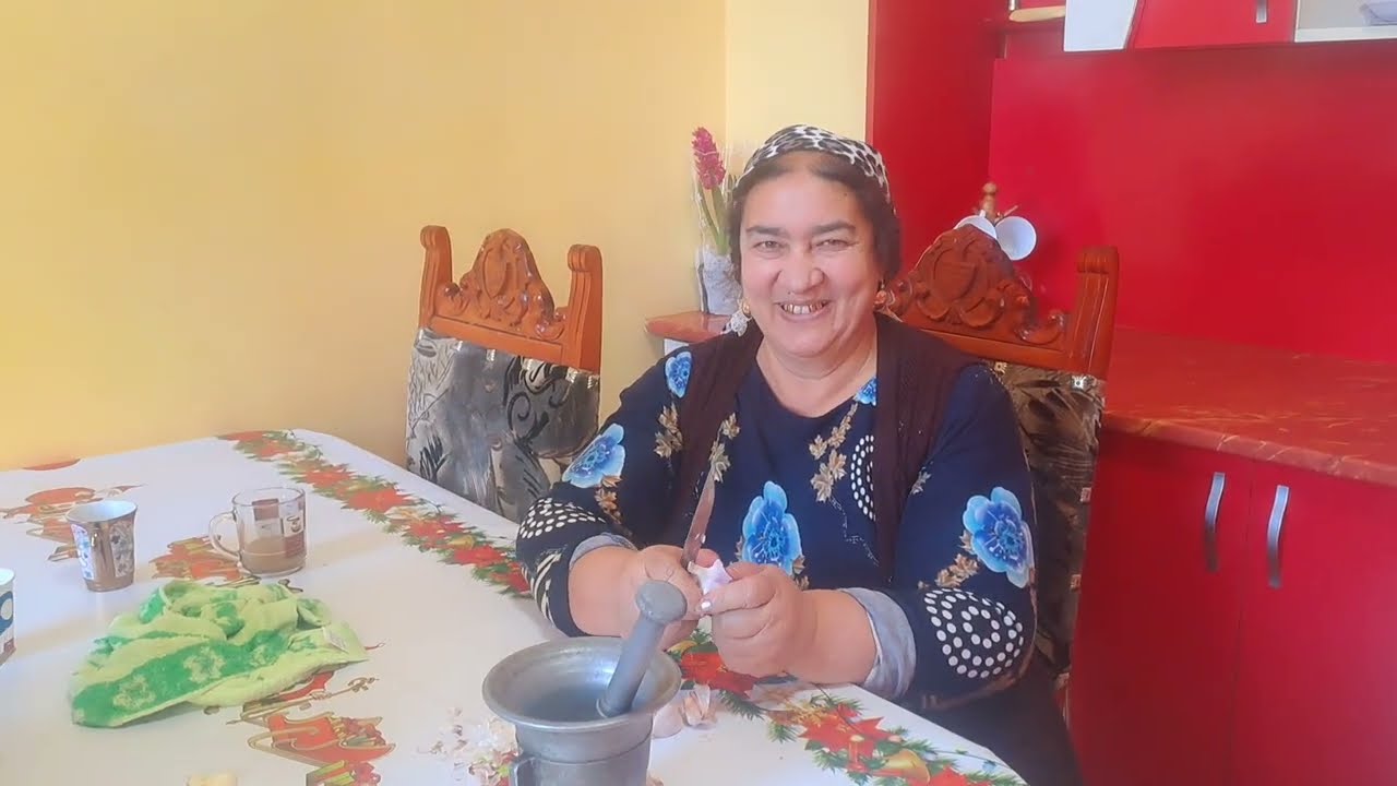 Să Vedeți Cine A Venit În Vizită La Mama Lui Anca Și Nu Au Mai Văzut-o De Mult 