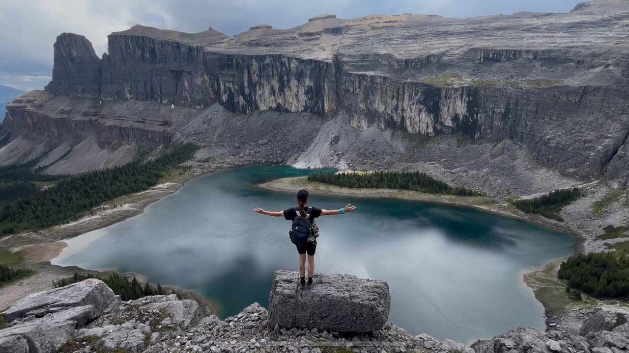 Castle Mountain Solo Hike: Rockbound Lake and Tower Lake 