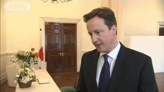 【地震】英首相らが記帳　被災地復興へメッセージ（11/03/23）