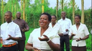 Manyatta church // Heri yule asiyekwenda