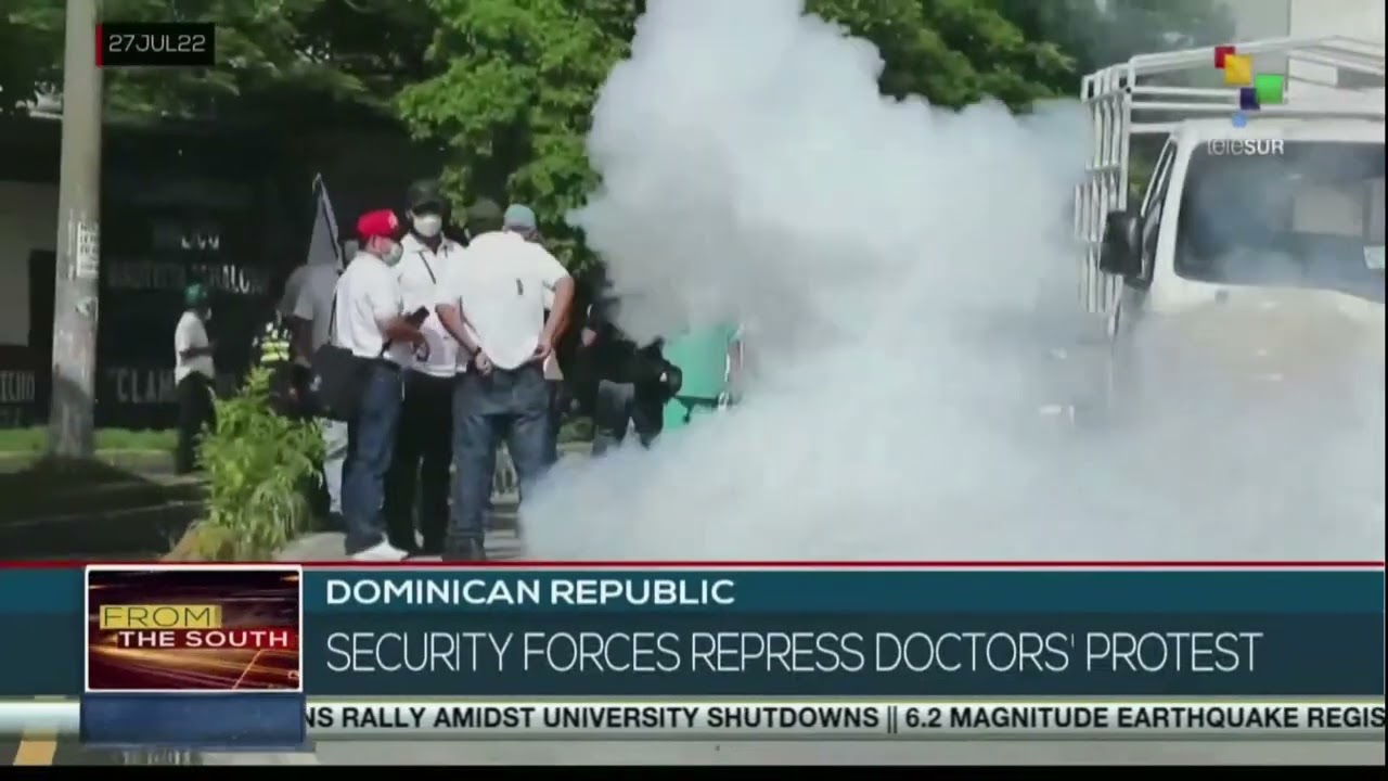 Police repress doctors' protest in Dominican Republic