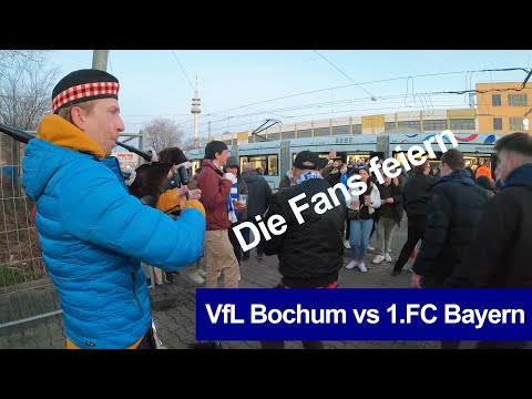 VfL Bochum vs Bayern München 4-2 / Bochumer Fans feiern /Bundesliga - 2022
