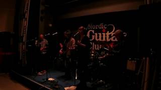 Too Däää ! Play  ( Moondance )