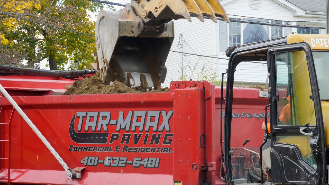 TAR-MAAX TV: EPISODE 7 | BLUE COLLAR CHRISTMAS