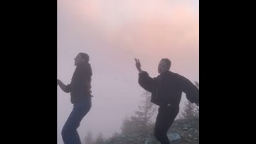 Danla Biliç ve Cemal Can Canseven Dans Ediyor.