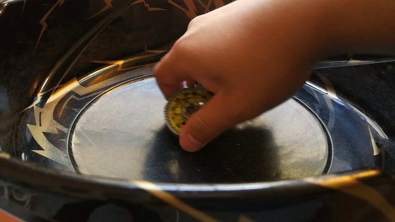 Beyblade Epic Battle Phantom Orion B:D vs Basalt Horogium 130WD Super Vortex Stadium