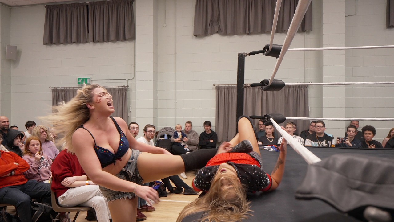 FULL MATCH: Tess Warren 🇺🇸 vs. Ruby Manitoba 🇨🇦 - Falls Count Anywhere