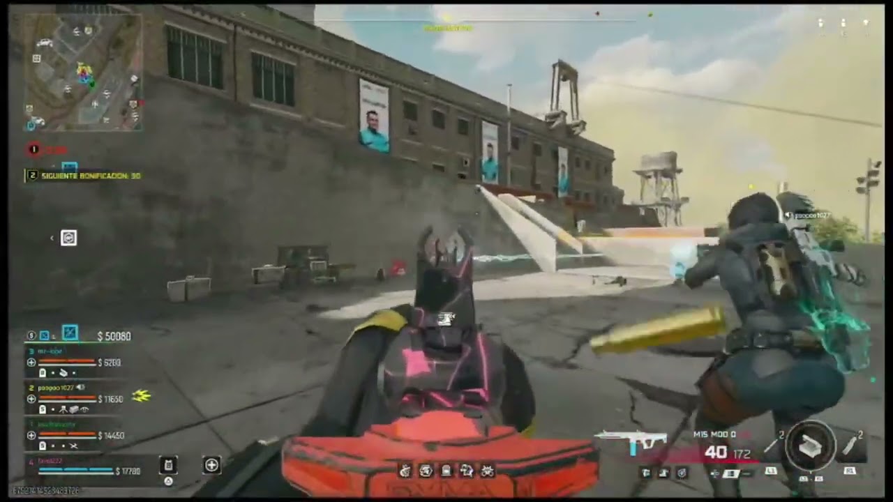 Hunt Down Enemies & Loot! Epic Rooftop Battle! 