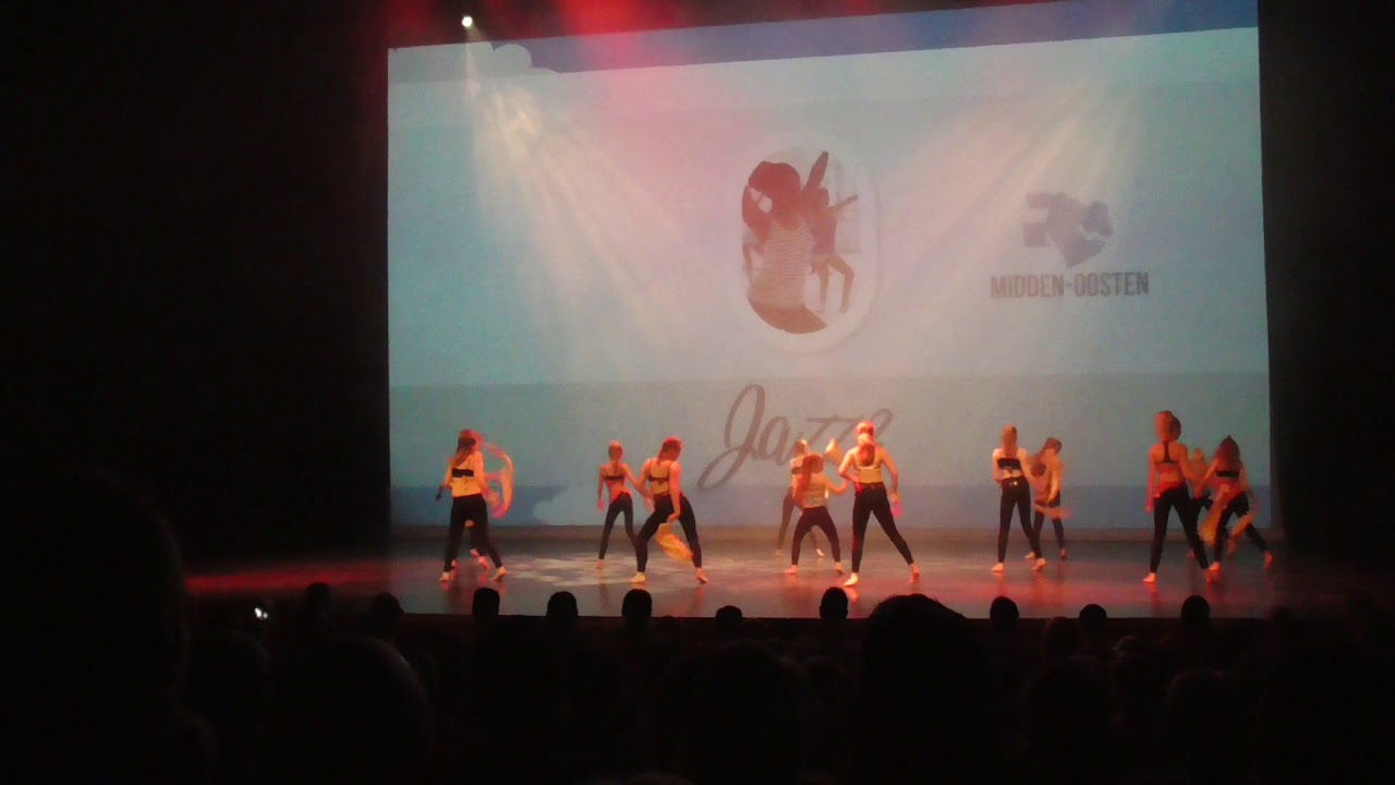 1Love Dance Center Eindshow 2018: 05 - Jazzdance 2 - Midden Oosten
