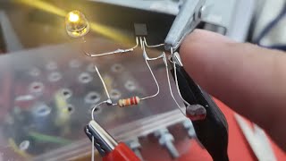 Fun Electronic Project For beginners ( automatic lighting circuit )