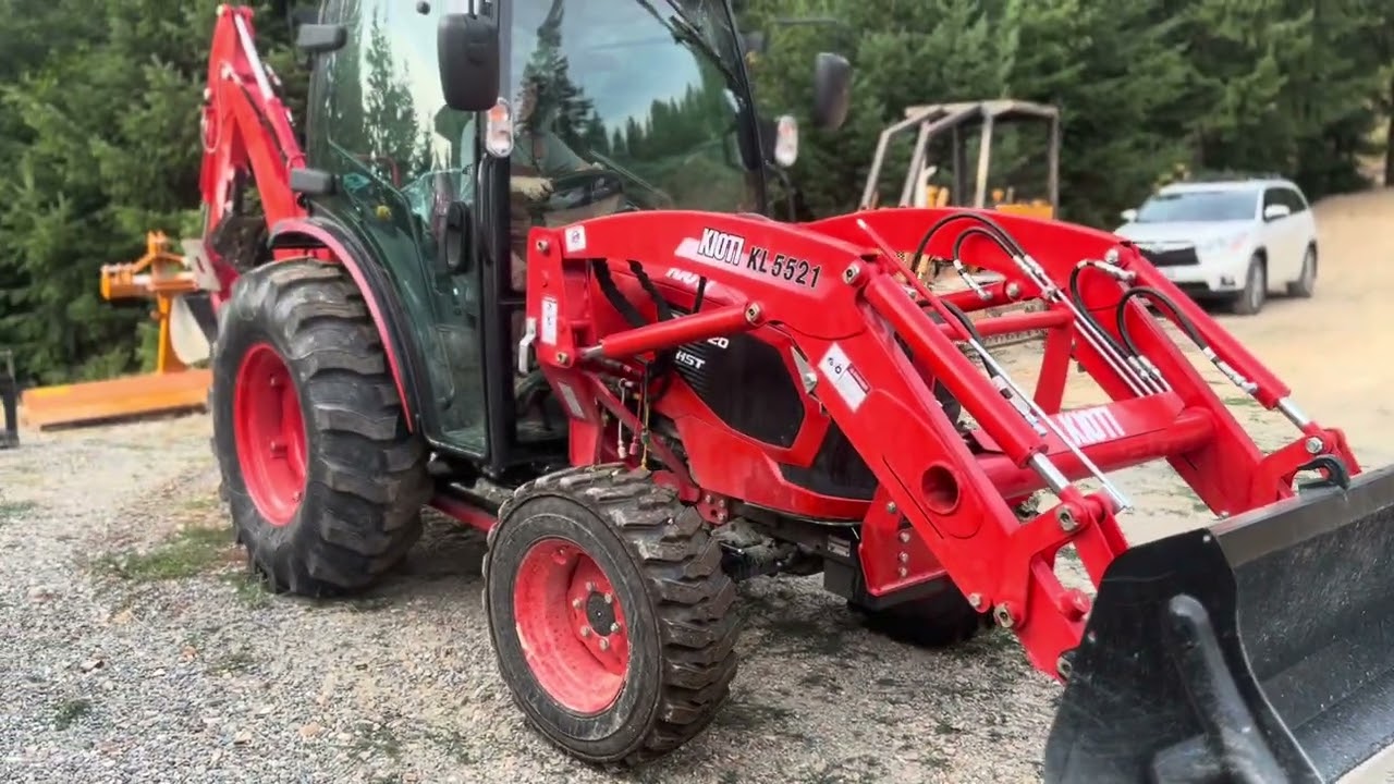 Кабина Kioti DK4720SE HST с обратной лопатой, обзор нового трактора и почему стоит купить Kioti