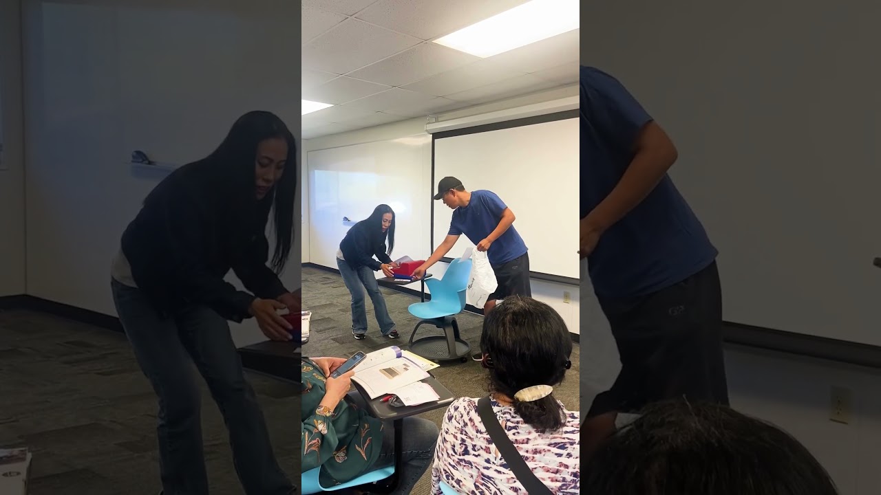 Learn English and acting at the same time! 😅