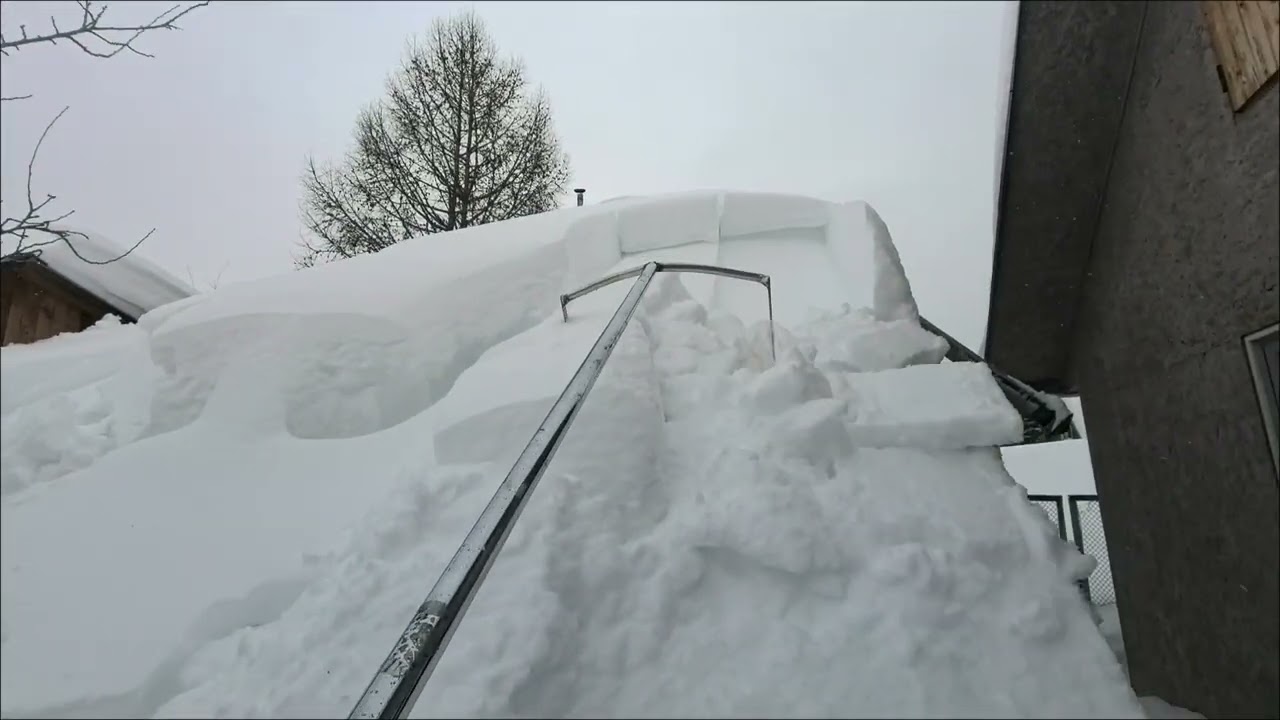 Скребок для уборки снега с крыши