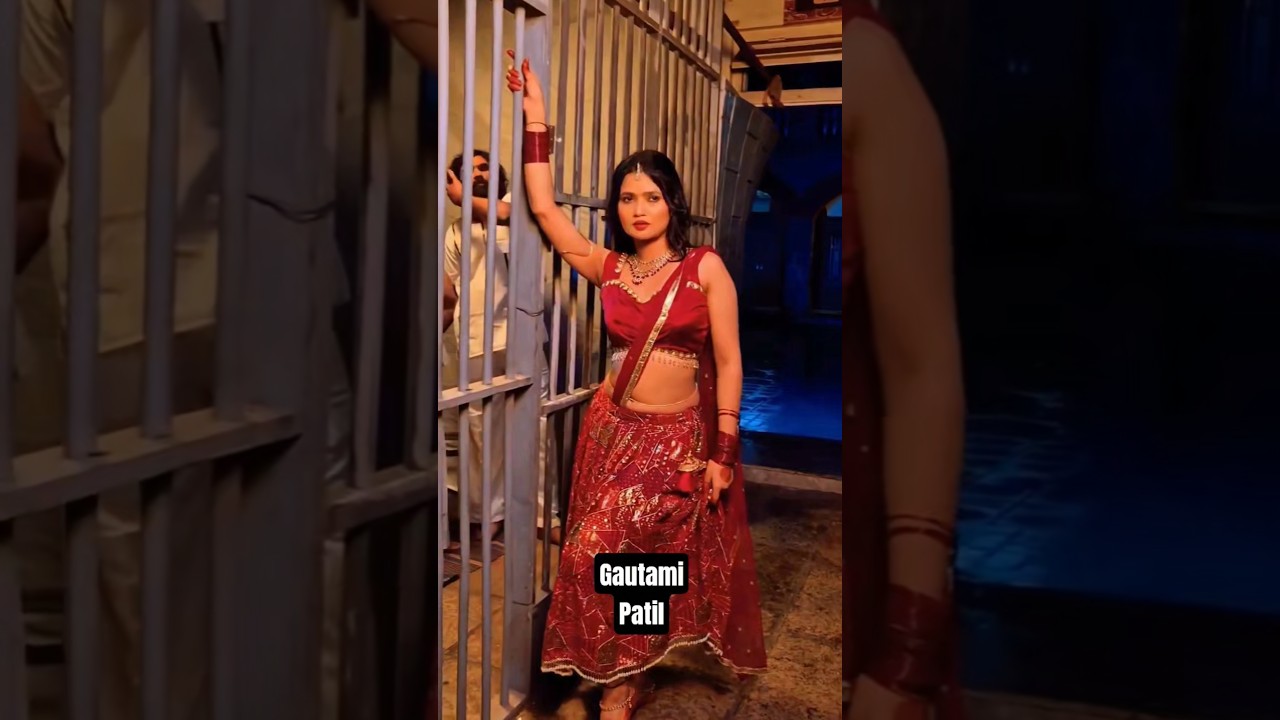 Chikni Chameli - Gautami Patil | Agneepath | Shreya Ghoshal | Ajay-Atul 