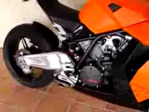 akrapovic rc8