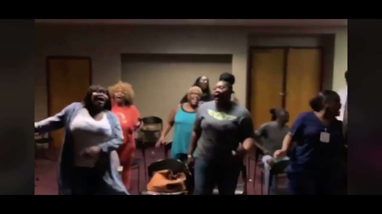 JC CHOIR “HE PROMISED NEVER TO LEAVE ME ALONE “ YouTube