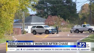 19-year-old arrested, 2 wanted after chase in Jackson