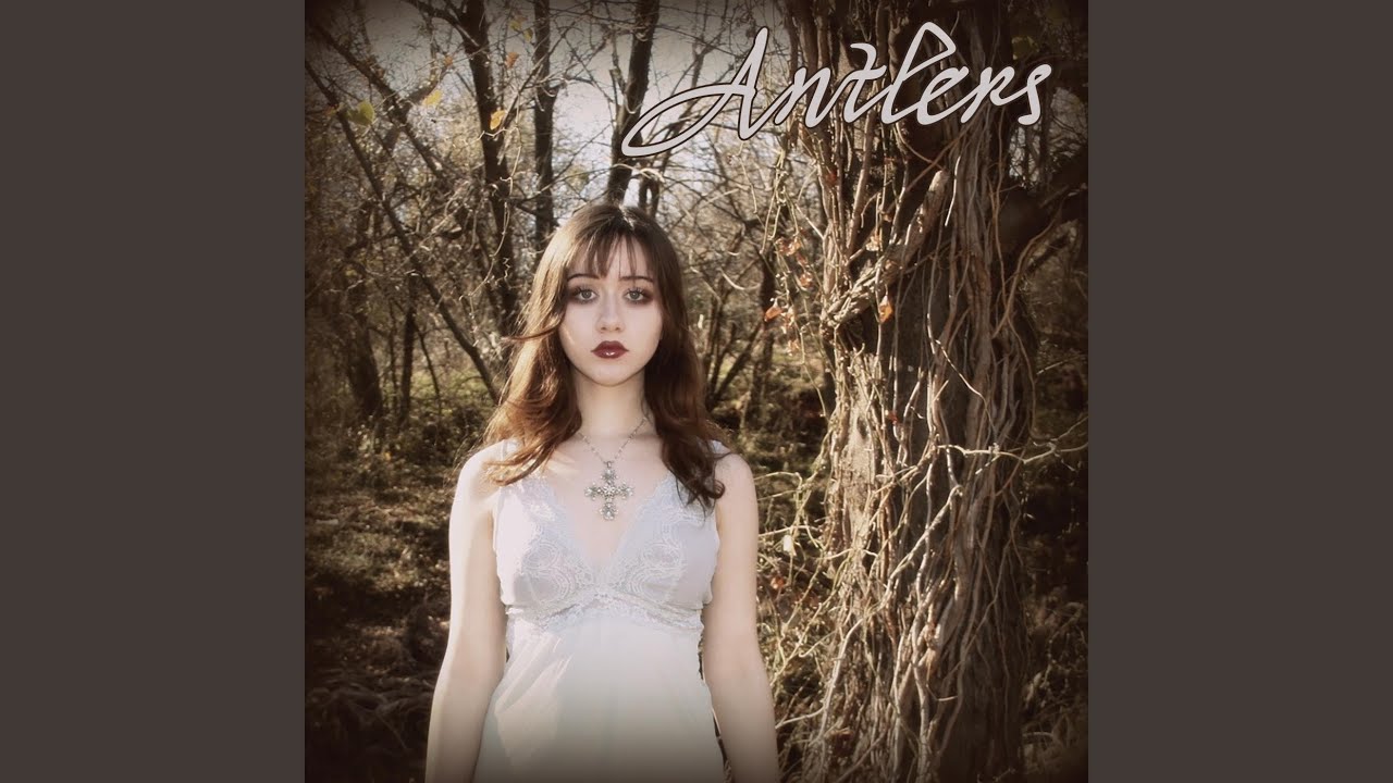 在 YouTube 上观看 Antlers 在 YouTube 上观看 Antlers