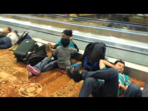 AI 127 Delhi Chicago Flight Feb 15-16 2015 - Frustrated Passengers
