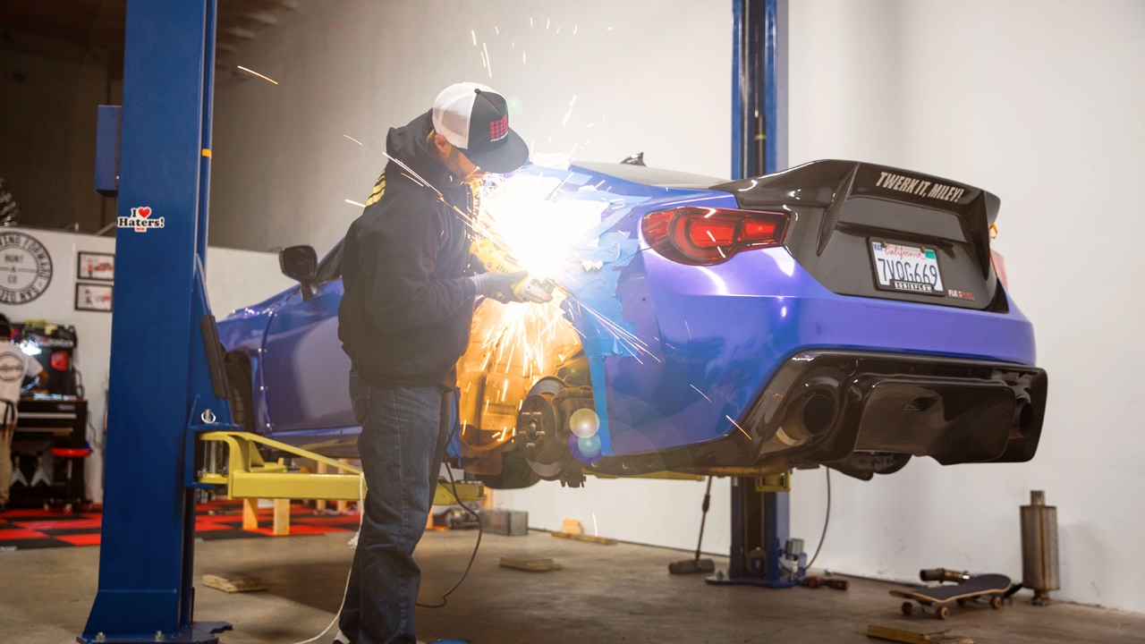 girls like you BRZ Rear Fenders get CUT OFF!