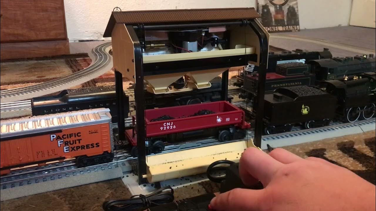 LIONEL 497 coaling station review!! - YouTube