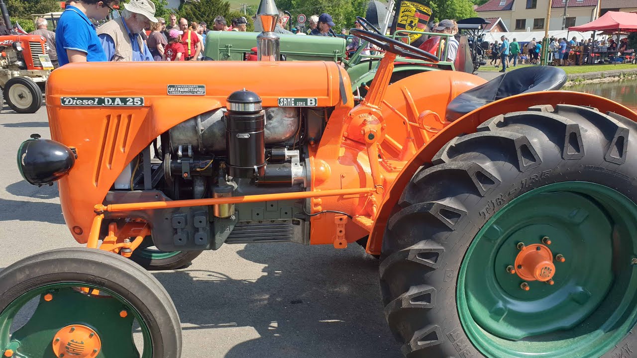 Brnířov u Domažlic - setkání starých traktorů a veteránů - spanilá jízda       27. 5. 2023