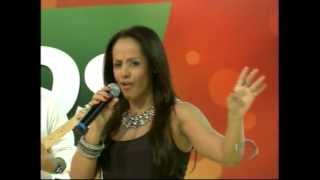 Download Lagu Carla Cristina, do grupo As Meninas, faz carreira solo e divulga novo CD 01 MP3