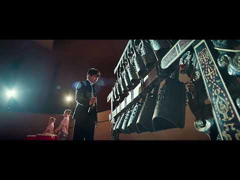 电影《闪光少女》中传统乐器VS西洋乐器