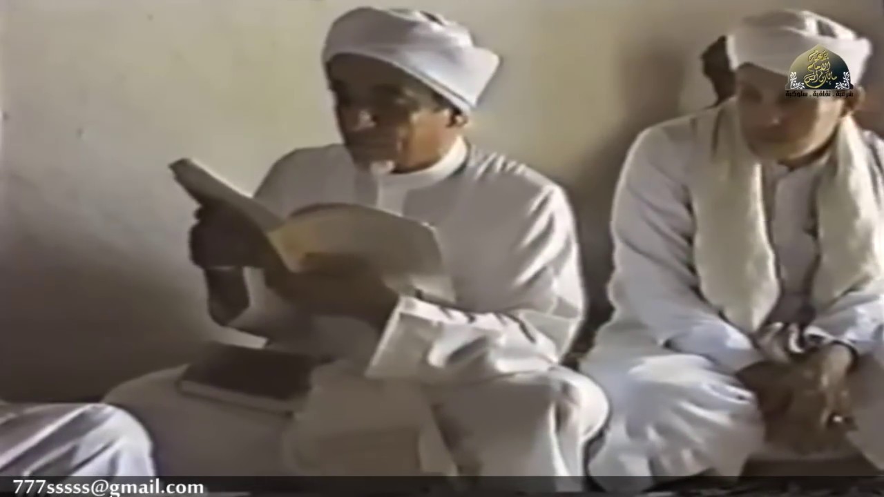 بكاء خليفة السلف الحبيب عبدالقادر السقاف على ابيات ينشدها السيدعبدالقادر خرد