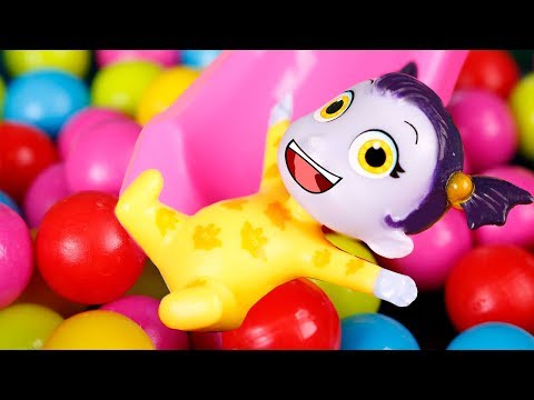 Vampirina Toys 👻 Nosy and the Secret Ball Pit 🔴🤫🔵