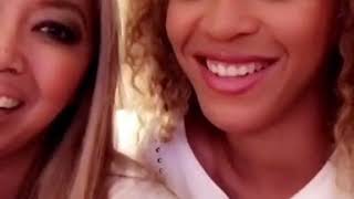 Beyoncé and her makeup artist Mally Roncal backstage