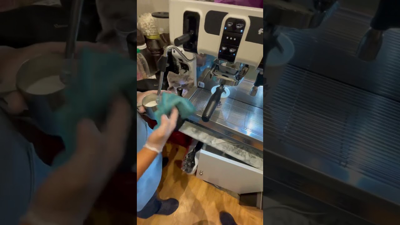 Training junior barista to make latte art #barista #coffee #latteartist #latte #short #shorts