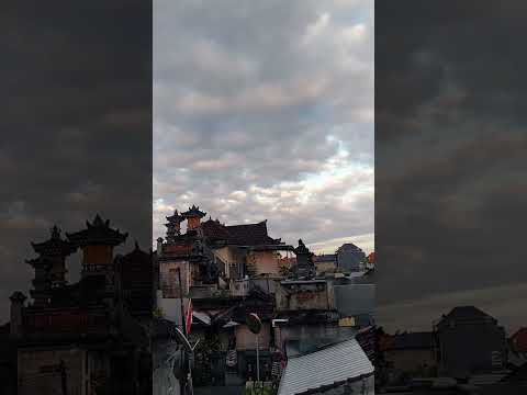 LIATIN AWAN SORE #baliportalnewstv #baliportalnews #timelapse #clouds #cloudy