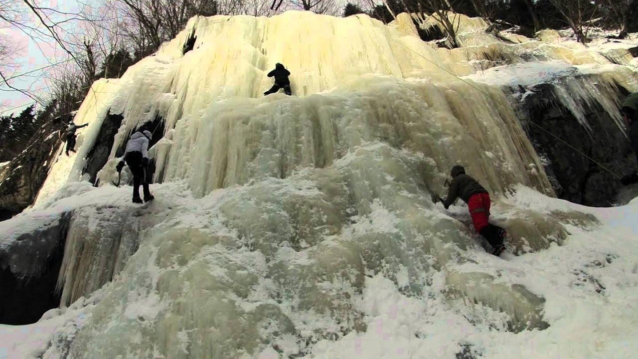 Pitchoff Earthtreks IceClimbing